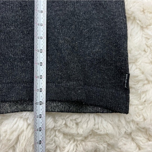 Woolrich men’s wool sweater vest - Picture 5 of 8